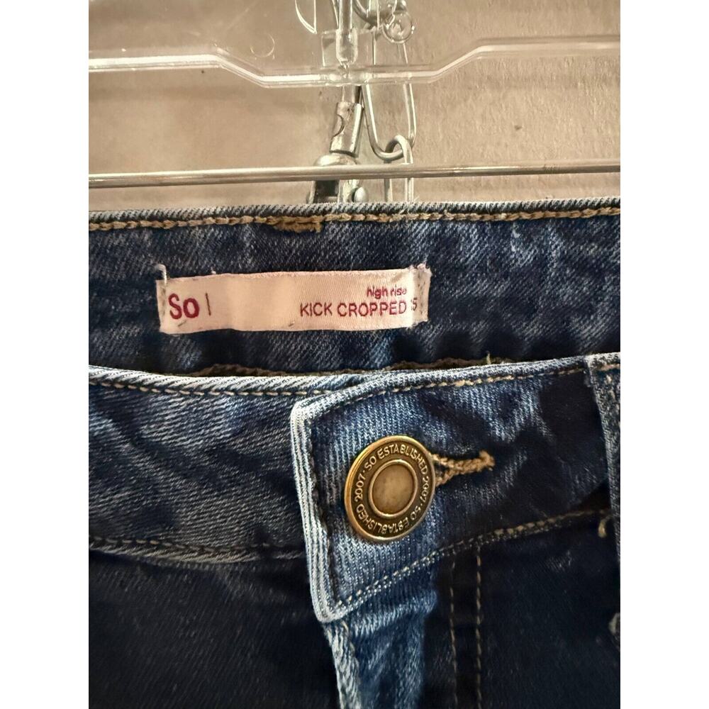 SO Kick Cropped Jeans Womens 15 Blue Denim High Rise Pockets Distressed Raw Hem - Picture 2 of 13